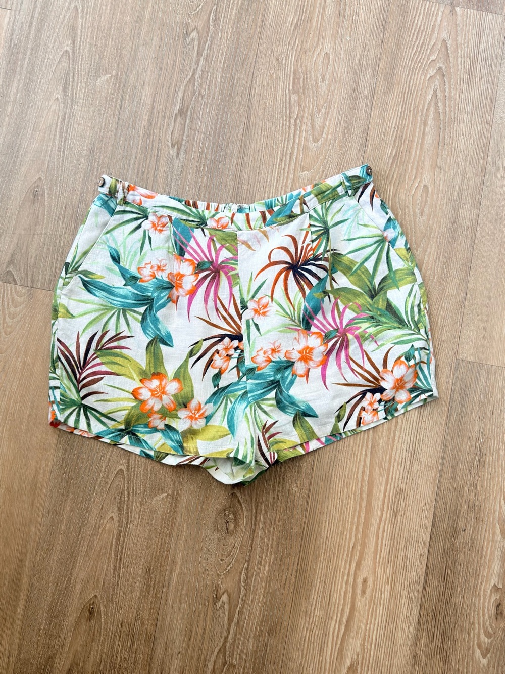 Tropical Floral High-Waist Women’s Shorts - White/Multicolor